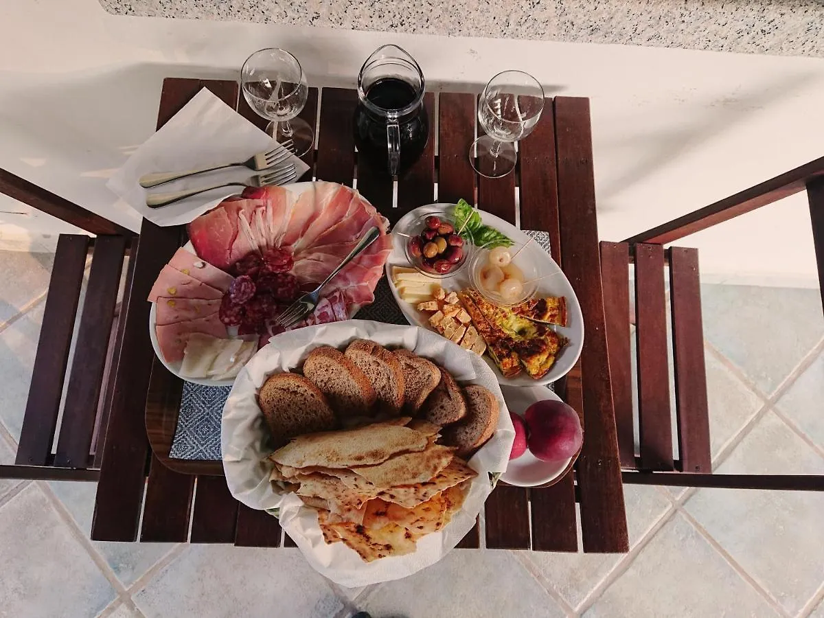 Agriturismo Desole Monti 0*,